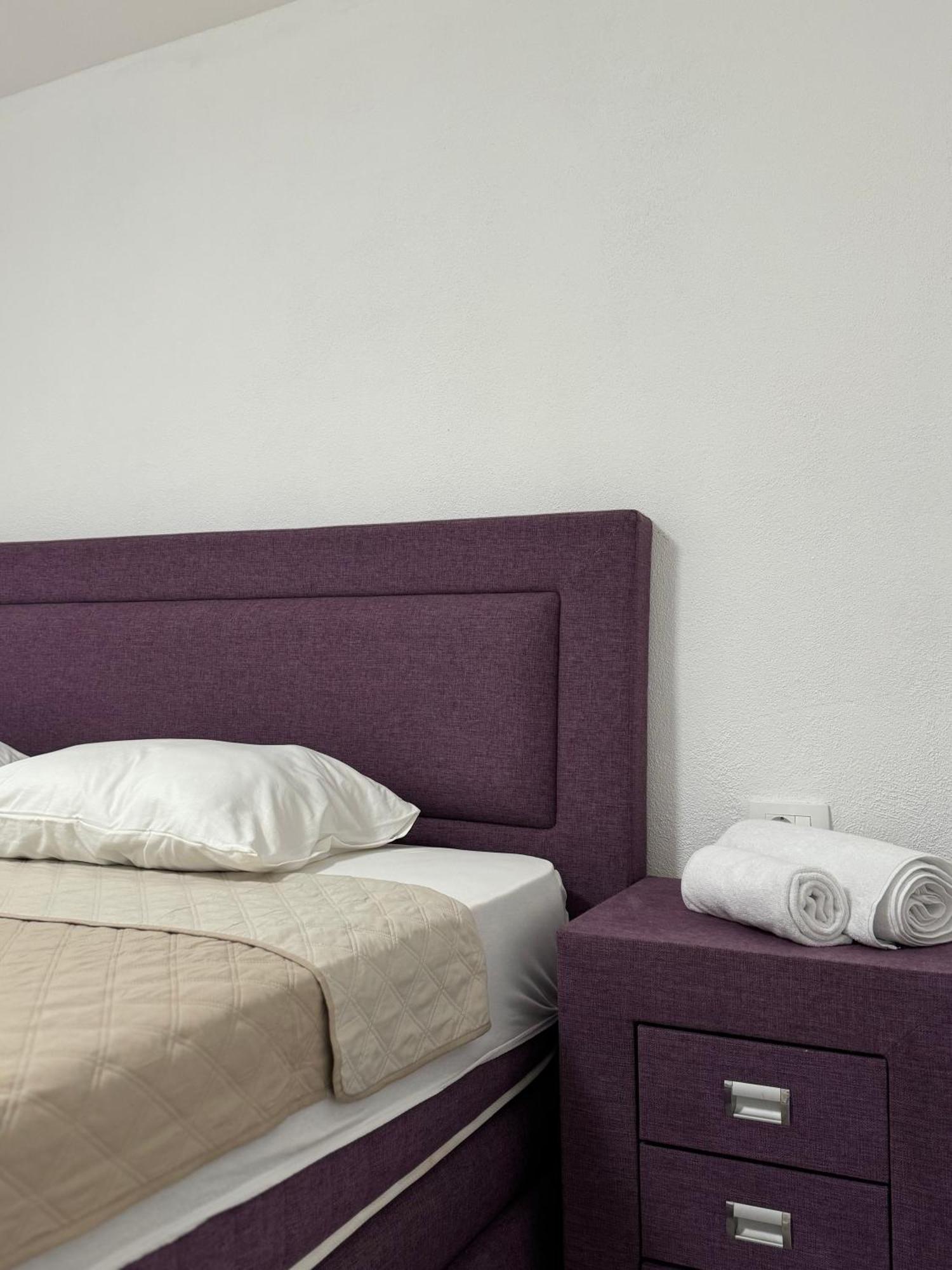 Apartment Airport Dd Mitrovici  Ngoại thất bức ảnh
